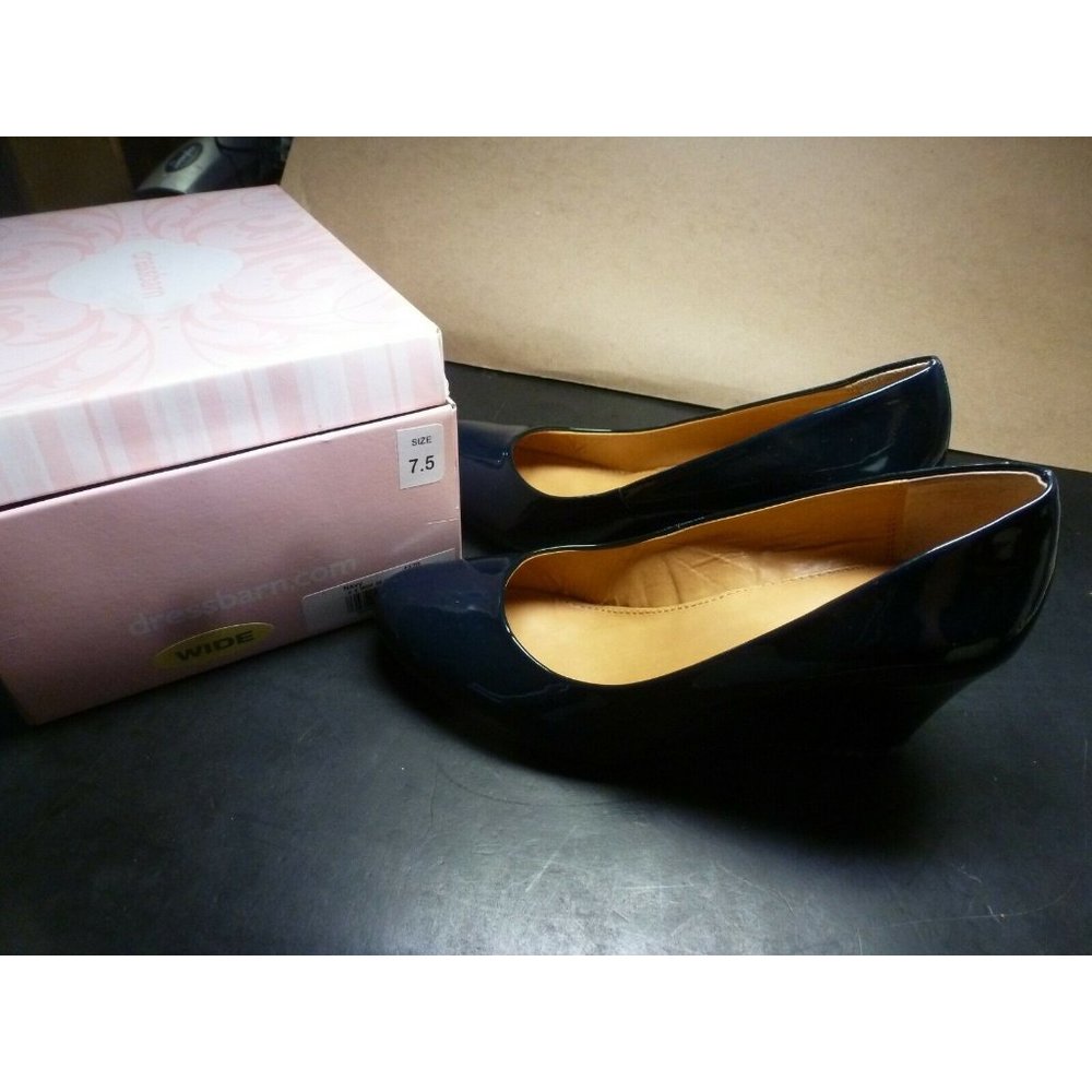Dressbarn Navy Blair Wedge Dress Shoes  Size 7.5W  - Worn Once - FREE SHIPPING